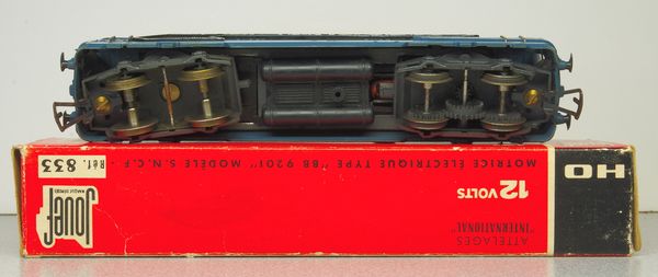 Locomotive BB 67001 Jouef, dessous